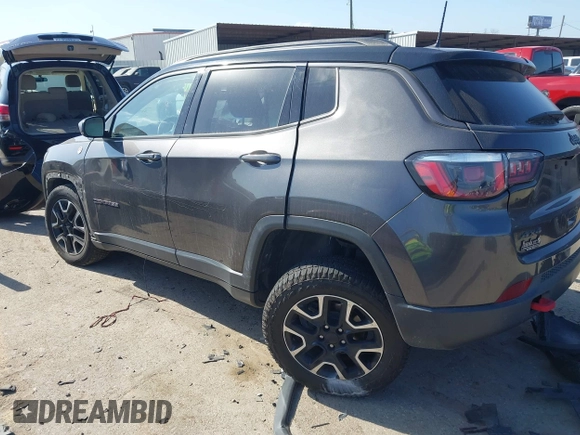 2019 Jeep Compass Trailhawk with VIN 3C4NJDDBXKT811171, listed as a IAAI auction lot 41786708 with 107,697 mi miles and . Bid and sale history available at carsss.com. Image 3.