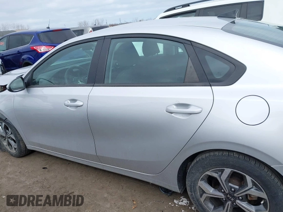 2020 Kia Forte LXS with VIN 3KPF24AD1LE224130, listed as a IAAI auction lot 41788497 with 7,904 mi miles. Bid and sale history available at carsss.com. Image 15.