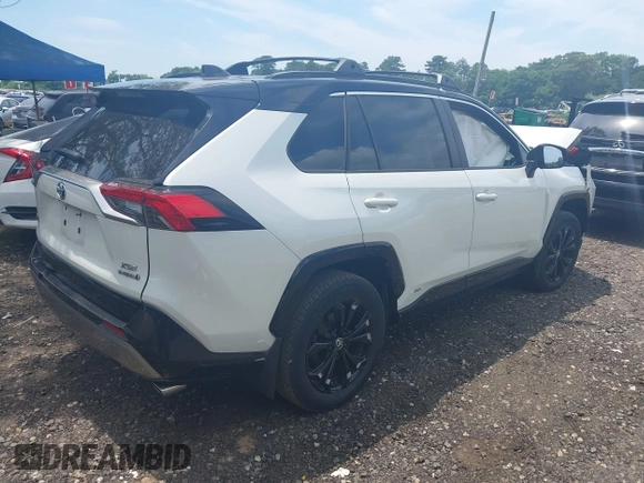2022 Toyota RAV4 Hybrid XSE with VIN JTME6RFV2ND528229, listed as a IAAI auction lot 42573569 with 40,577 mi miles and . Bid and sale history available at DreamBid. Image 4.