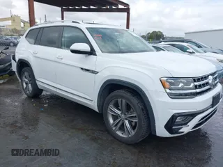 2018 Volkswagen Atlas 3.6L V6 SEL with VIN 1V2RR2CA0JC572410, listed as a IAAI auction lot 41907036 with 87,799 mi miles. Bid and sale history available at carsss.com. Image 1.