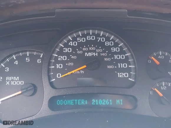 2005 Chevrolet Tahoe Z71 with VIN 1GNEC13T15R205653, listed as a IAAI auction lot 41808672 with 210,261 mi miles. Bid and sale history available at carsss.com. Image 7.