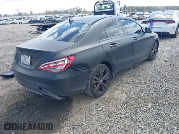 2017 Mercedes-Benz CLA 250 z VIN WDDSJ4EB3HN456232, wystawiony jako IAAI lot #41791113 z przebiegiem 81 446 mil mil oraz . Historia ofert i sprzedaży dostępna na DreamBid. Obrazek 4.