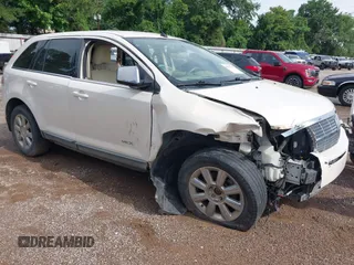 2007 Lincoln MKX with VIN 2LMDU68C87BJ30544, listed as a IAAI auction lot 42327371 with 241,593 mi miles and . Bid and sale history available at DreamBid. Image 1.