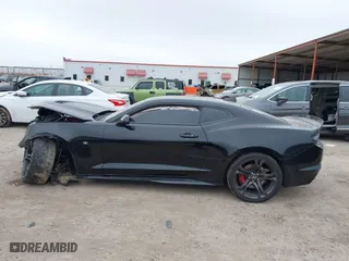 2021 Chevrolet Camaro 2SS with VIN 1G1FH1R7XM0103188, listed as a IAAI auction lot 41571144 with 81,308 mi miles. Bid and sale history available at carsss.com. Image 14.