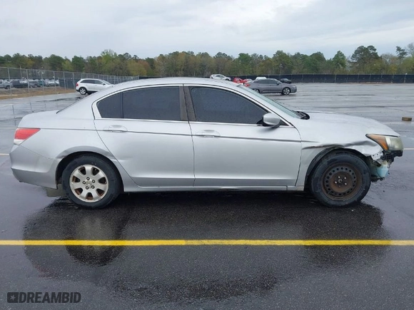 2010 Honda Accord Sdn LX with VIN 1HGCP2F37AA125998, listed as a IAAI auction lot 41863966 with 206,832 mi miles. Bid and sale history available at carsss.com. Image 14.