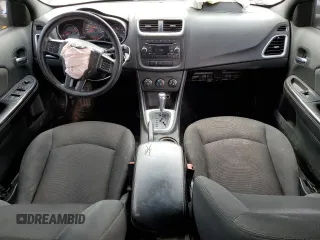 2014 Dodge Avenger SE z VIN 1C3CDZABXEN175067, wystawiony jako Copart lot #55460195 z przebiegiem 128 734 mil mil oraz Nie do naprawy • Non repairable. Historia ofert i sprzedaży dostępna na DreamBid. Obrazek 8.