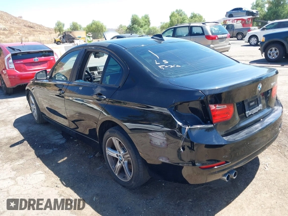 2015 BMW 3 Series 328i with VIN WBA3C1C55FK124096, listed as a IAAI auction lot 40127884 with Not Provided miles and . Bid and sale history available at carsss.com. Image 3.
