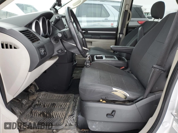 2008 Dodge Grand Caravan with VIN 2D8HN44P08R749824, listed as a Copart auction lot 51186285 with 295,301 mi miles and Non Repairable. Bid and sale history available at DreamBid. Image 7.