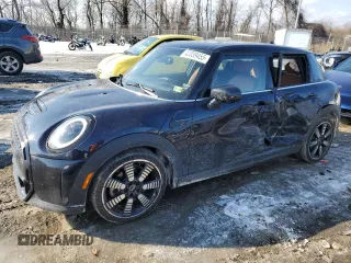 2022 MINI Hardtop 4 Door Cooper S with VIN WMW53DK02N2R31609, listed as a Copart auction lot 42039455 with 26,840 mi miles and Salvage title. Bid and sale history available at DreamBid. Image 1.