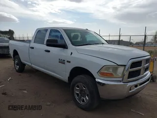 2015 Ram 2500 Tradesman z VIN 3C6UR5HJ6FG538750, wystawiony jako IAAI lot #41293809 z przebiegiem 174 275 mil mil oraz . Historia ofert i sprzedaży dostępna na DreamBid. Obrazek 1.
