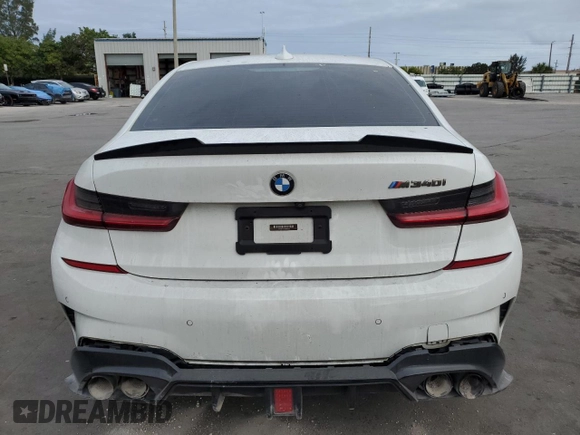 2020 BMW 3 Series M340i with VIN 3MW5U7J05L8B26525, listed as a Copart auction lot 84528894 with 26,380 mi miles and Salvage Title. Bid and sale history available at carsss.com. Image 6.