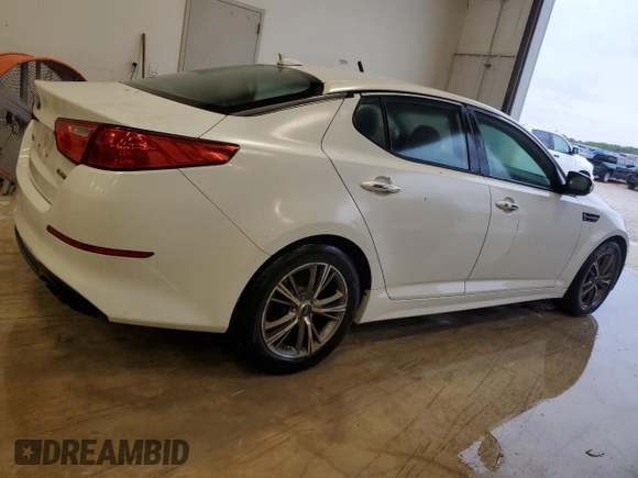 2015 Kia Optima EX with VIN 5XXGN4A77FG378648, listed as a Copart auction lot 50787415 with 155,152 mi miles and Clean Title. Bid and sale history available at carsss.com. Image 3.