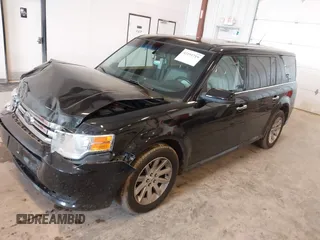 2010 Ford Flex SEL z VIN 2FMGK5CC7ABB22233, wystawiony jako IAAI lot #42191719 z przebiegiem 126 460 mil mil oraz . Historia ofert i sprzedaży dostępna na DreamBid. Obrazek 17.