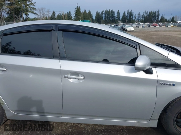 2015 Toyota Prius Four with VIN JTDKN3DU4F1905479, listed as a IAAI auction lot 41646946 with 162,969 mi miles. Bid and sale history available at carsss.com. Image 13.