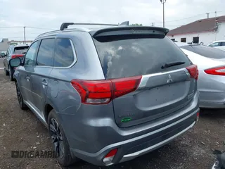 2018 Mitsubishi Outlander SEL z VIN JA4J24A58JZ058655, wystawiony jako IAAI lot #42569775 z przebiegiem 111 370 mil mil oraz . Historia ofert i sprzedaży dostępna na DreamBid. Obrazek 3.