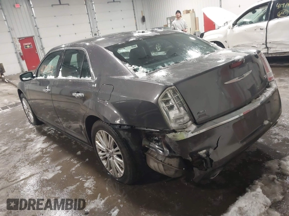 2014 Chrysler 300 C with VIN 2C3CCAKG8EH345577, listed as a IAAI auction lot 41719373 with 152,081 mi miles and . Bid and sale history available at carsss.com. Image 3.