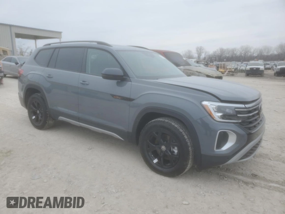 2024 Volkswagen Atlas Peak Edition SE z VIN 1V2CR2CA2RC580235, wystawiony jako Copart lot #44704105 z przebiegiem 9 mil mil oraz Szkoda całkowita • Salvage title. Historia ofert i sprzedaży dostępna na DreamBid. Obrazek 4.