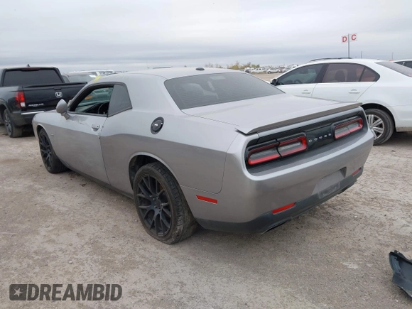 2017 Dodge Challenger R/T Shaker z VIN 2C3CDZBT3HH651390, wystawiony jako IAAI lot #41097999 z przebiegiem 128 289 mil mil oraz . Historia ofert i sprzedaży dostępna na DreamBid. Obrazek 3.