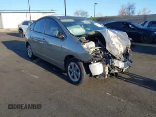 2005 Toyota Prius with VIN JTDKB20U753051597, listed as a IAAI auction lot 41792556 with 1 mi miles. Bid and sale history available at carsss.com. Image 1.