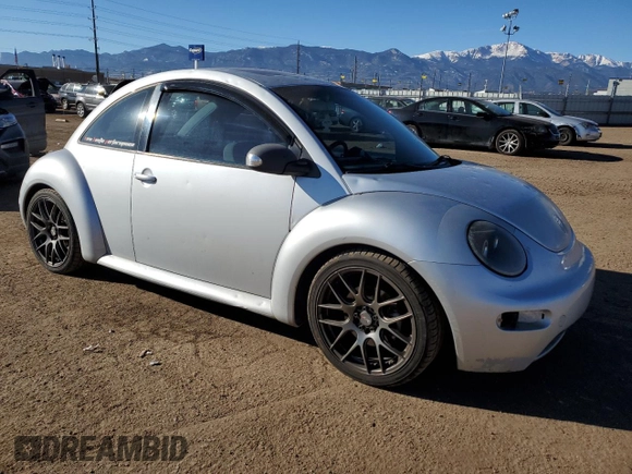 2004 Volkswagen Beetle with VIN 3VWCD31C54M409221, listed as a Copart auction lot 83323024 with 116,352 mi miles and Salvage Title. Bid and sale history available at DreamBid. Image 4.
