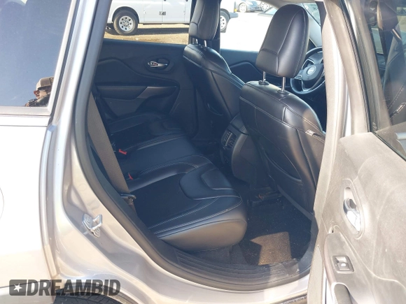 2019 Jeep Cherokee Latitude Plus with VIN 1C4PJLLB5KD403431, listed as a IAAI auction lot 42127918 with 94,360 mi miles and . Bid and sale history available at DreamBid. Image 8.