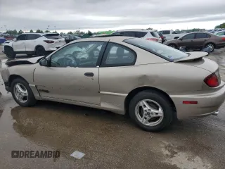 2004 Pontiac Sunfire z VIN 1G2JB12F147263198, wystawiony jako Copart lot #54842975 z przebiegiem 176 733 mil mil oraz Szkody całkowita. Historia ofert i sprzedaży dostępna na DreamBid. Obrazek 2.
