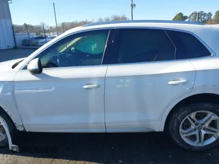 2019 Audi Q5 Premium with VIN WA1ANAFY6K2110626, listed as a IAAI auction lot 41270717 with 112,084 mi miles. Bid and sale history available at carsss.com. Image 14.