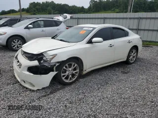 2014 Nissan Maxima S with VIN 1N4AA5AP2EC458807, listed as a Copart auction lot 61729605 with 146,518 mi miles and Salvage title. Bid and sale history available at DreamBid. Image 1.