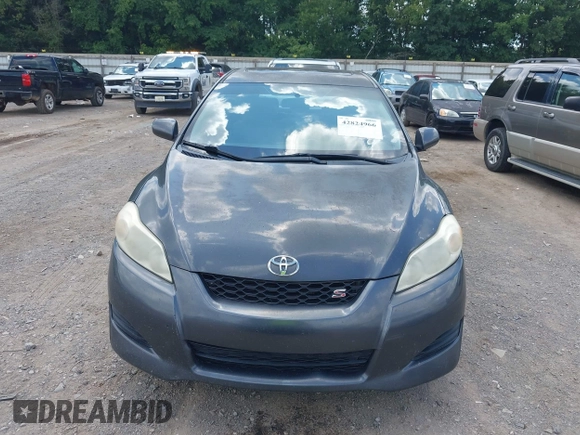 2009 Toyota Matrix S with VIN 2T1LE40E49C004136, listed as a IAAI auction lot 42824966 with 225,109 mi miles and . Bid and sale history available at DreamBid. Image 6.
