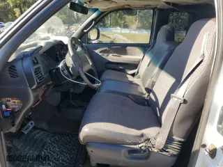 1999 Dodge Ram 2500 with VIN 1B7KF23Z6XJ558288, listed as a Copart auction lot 86252004 with 251,023 mi miles and Salvage Title. Bid and sale history available at carsss.com. Image 7.