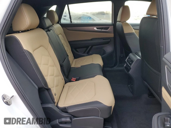 2024 Volkswagen Atlas SE with VIN 1V2LE2CA8RC263457, listed as a Copart auction lot 89281675 with 37 mi miles and Salvage title. Bid and sale history available at DreamBid. Image 11.