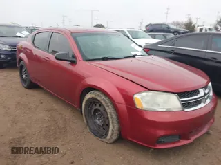 2014 Dodge Avenger SE z VIN 1C3CDZAB0EN200395, wystawiony jako IAAI lot #41455366 z przebiegiem 95 166 mil mil oraz . Historia ofert i sprzedaży dostępna na DreamBid. Obrazek 1.