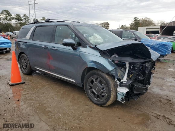 2025 Kia Carnival SX with VIN KNDNE5K39S6478557, listed as a Copart auction lot 43118615 with 165 mi miles and Salvage Title. Bid and sale history available at carsss.com. Image 4.