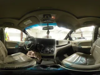 2015 Toyota Sienna XLE с VIN 5TDYK3DC0FS668602, выставлен на аукционе IAAI как лот 42301721 с пробегом 119 561 миль миль и . История ставок и продаж доступна на DreamBid. Изображение 19.