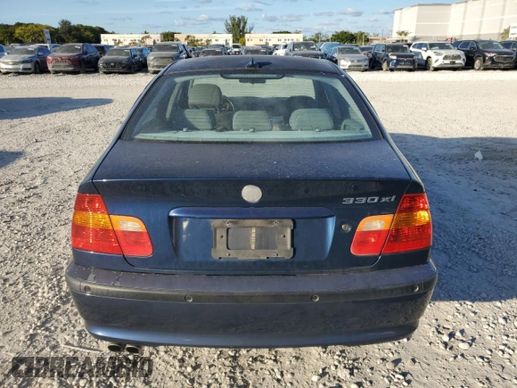 2004 BMW 3 Series 330xi with VIN WBAEW53434PN35396, listed as a Copart auction lot 86479324 with 169,725 mi miles and Salvage Title. Bid and sale history available at carsss.com. Image 6.