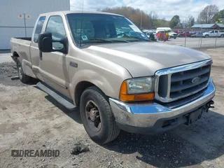 1999 Ford F-250 XL z VIN 1FTNX20F3XEC05925, wystawiony jako IAAI lot #42052987 z przebiegiem 409 575 mil mil oraz . Historia ofert i sprzedaży dostępna na DreamBid. Obrazek 1.