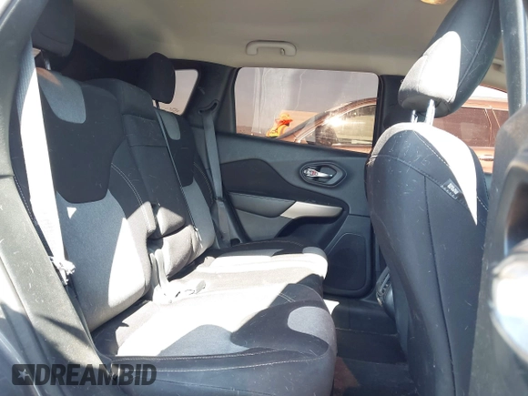 2018 Jeep Cherokee Latitude с VIN 1C4PJLCX2JD527909, выставлен на аукционе IAAI как лот 42317476 с пробегом 113 783 миль миль и . История ставок и продаж доступна на DreamBid. Изображение 8.