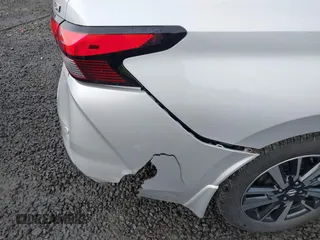 2022 Nissan Versa SV z VIN 3N1CN8EV4NL848302, wystawiony jako IAAI lot #41364363 z przebiegiem 18 556 mil mil oraz . Historia ofert i sprzedaży dostępna na DreamBid. Obrazek 6.