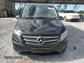 2018 Mercedes-Benz Metris Passenger z VIN WD4PG2EE1J3405056, wystawiony jako Copart lot #57870675 z przebiegiem 200 559 mil mil oraz Czysty tytuł • Clean title. Historia ofert i sprzedaży dostępna na DreamBid. Obrazek 5.
