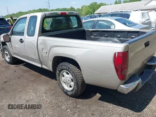 2006 GMC Canyon z VIN 1GTCS198368140172, wystawiony jako IAAI lot #42156487 z przebiegiem 136 276 mil mil oraz . Historia ofert i sprzedaży dostępna na DreamBid. Obrazek 3.