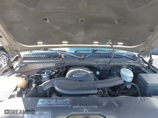 2003 Chevrolet Tahoe LS with VIN 1GNEC13V13J163837, listed as a IAAI auction lot 41641915 with 102,312 mi miles. Bid and sale history available at carsss.com. Image 10.