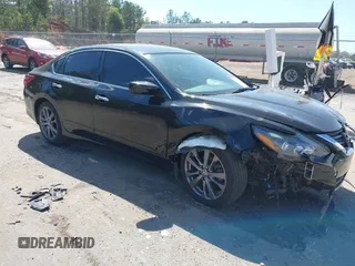 2018 Nissan Altima SV with VIN 1N4AL3AP7JC202705, listed as a IAAI auction lot 41883715 with 50,382 mi miles and . Bid and sale history available at carsss.com. Image 1.