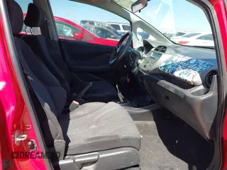 2010 Honda Fit Sport with VIN JHMGE8G40AS007767, listed as a IAAI auction lot 41817571 with 165,351 mi miles and . Bid and sale history available at DreamBid. Image 5.