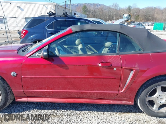 2004 Ford Mustang Deluxe with VIN 1FAFP44694F219365, listed as a IAAI auction lot 41628448 with 124,733 mi miles. Bid and sale history available at carsss.com. Image 15.