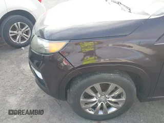 2011 Kia Sorento SX with VIN 5XYKW4A28BG127753, listed as a IAAI auction lot 42033754 with 163,470 mi miles. Bid and sale history available at carsss.com. Image 12.