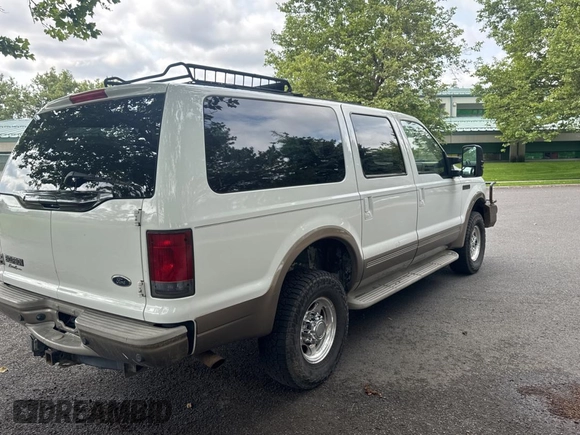 2005 Ford Excursion Eddie Bauer z VIN 1FMNU45S55ED43971, wystawiony jako Copart lot #62346055 z przebiegiem 216 668 mil mil oraz Czysty tytuł • Clean title. Historia ofert i sprzedaży dostępna na DreamBid. Obrazek 4.