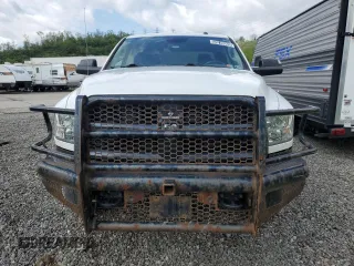 2018 Ram 2500 Tradesman with VIN 3C6UR5HJ4JG288501, listed as a Copart auction lot 52816565 with 128,905 mi miles and Clean title. Bid and sale history available at DreamBid. Image 5.