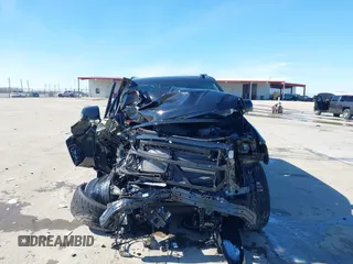 2025 Cadillac Escalade z VIN 1GYS8ERL0SR151490, wystawiony jako IAAI lot #41378504 z przebiegiem Nie podano mil oraz . Historia ofert i sprzedaży dostępna na DreamBid. Obrazek 12.