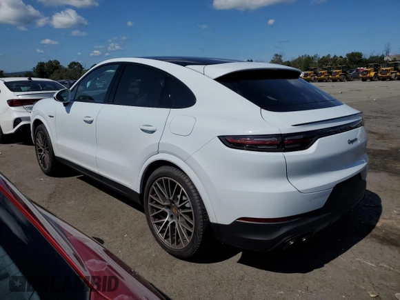 2023 Porsche Cayenne E-Hybrid z VIN WP1BE2AY0PDA28263, wystawiony jako Copart lot #67593303 z przebiegiem 6 944 mil mil oraz . Historia ofert i sprzedaży dostępna na DreamBid. Obrazek 2.
