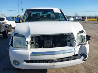 2005 Toyota Tundra SR5 with VIN 5TBET341X5S469398, listed as a IAAI auction lot 41944602 with 207,738 mi miles. Bid and sale history available at carsss.com. Image 13.